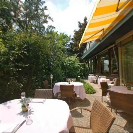 Boblinger Haus فندق 3*